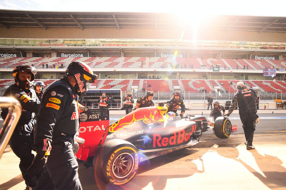 D. Mateschitzas: „Red Bull“ ateitis „Formulėje-1“ nėra garantuota