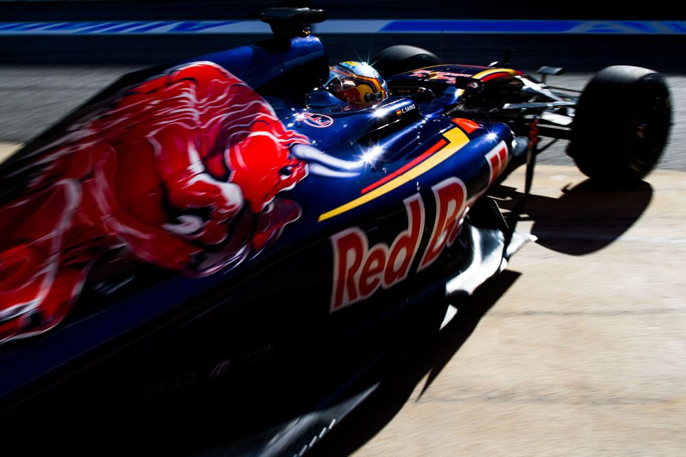 Suomijos žiniasklaida: „Toro Rosso“ nori naudoti „Honda“ jėgaines