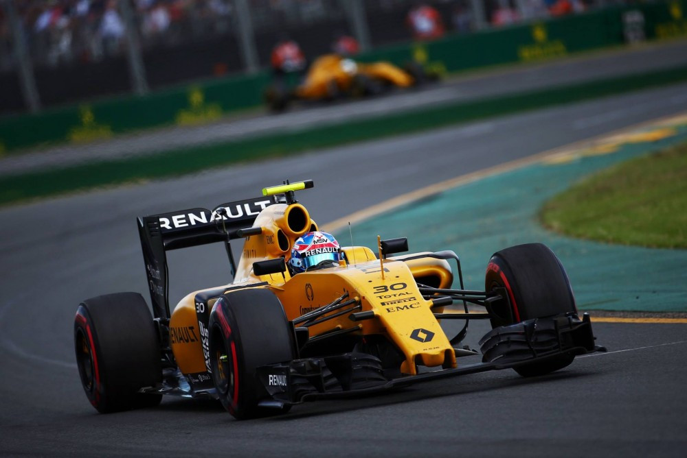 „Renault“ sieks geriau pasirodyti kvalifikacijoje