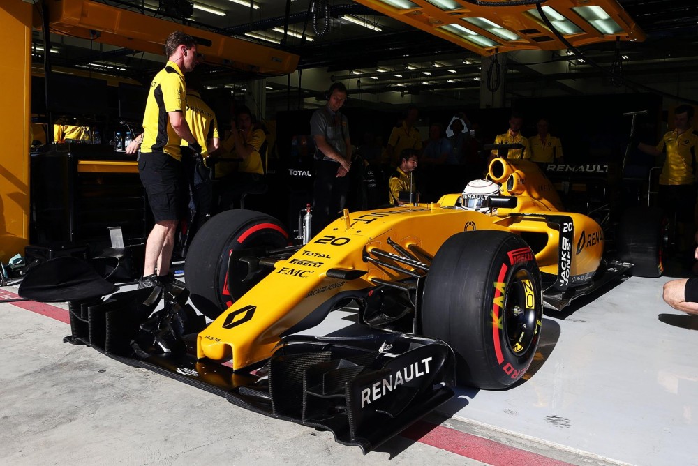 Monake bus naudojami patobulinti „Renault“ varikliai