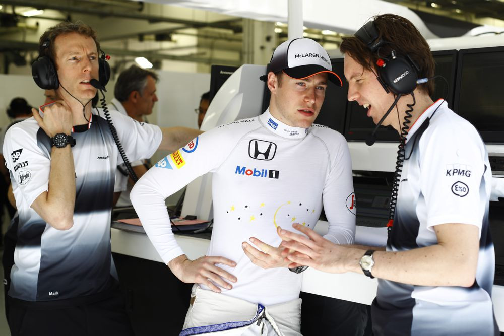 S. Vandoorne‘as laukia dvikovos su F. Alonso