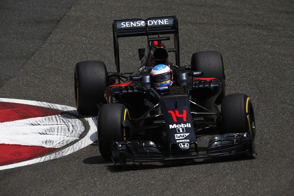 „McLaren“ pilotai: negalėjome kovoti dėl taškų