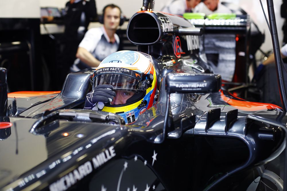 F. Alonso dėl lenktyniavimo F-1 apsispręs 2017 m.