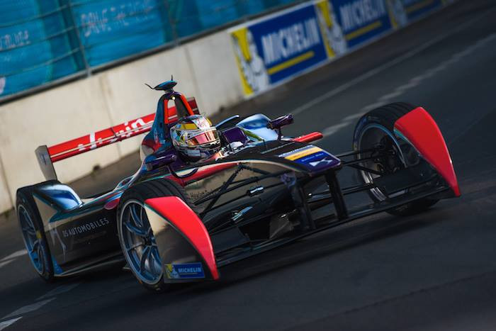 FE. J.-E. Vergne‘as Berlyne iškovojo „pole“ poziciją