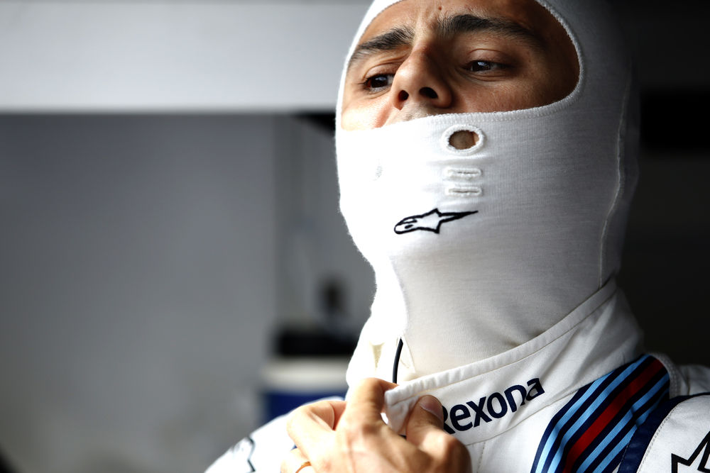 F. Massa nesureikšmina gandų apie galimą J. Buttono sugrįžimą į „Williams“