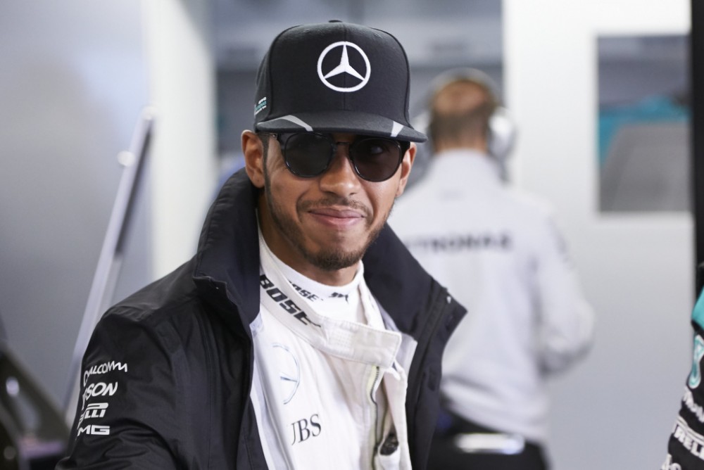 L. Hamiltonas: naujos „Mercedes“ taisyklės nieko nekeičia