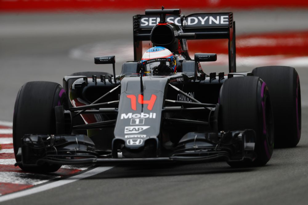 F. Alonso: tiesiog norėjau sustoti pasikeisti padangų