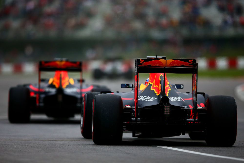 „McLaren“ ir „Red Bull“ ekipų Azerbaidžane laukia sunkios F-1 lenktynės