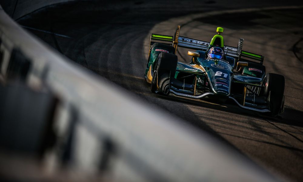 IndyCar. Ajovoje dominavo J. Newgardenas