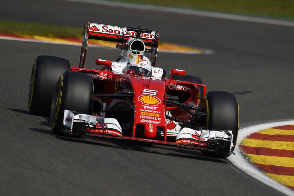S. Vettelis dėl incidento pirmame posūkyje kaltina M. Verstappeną