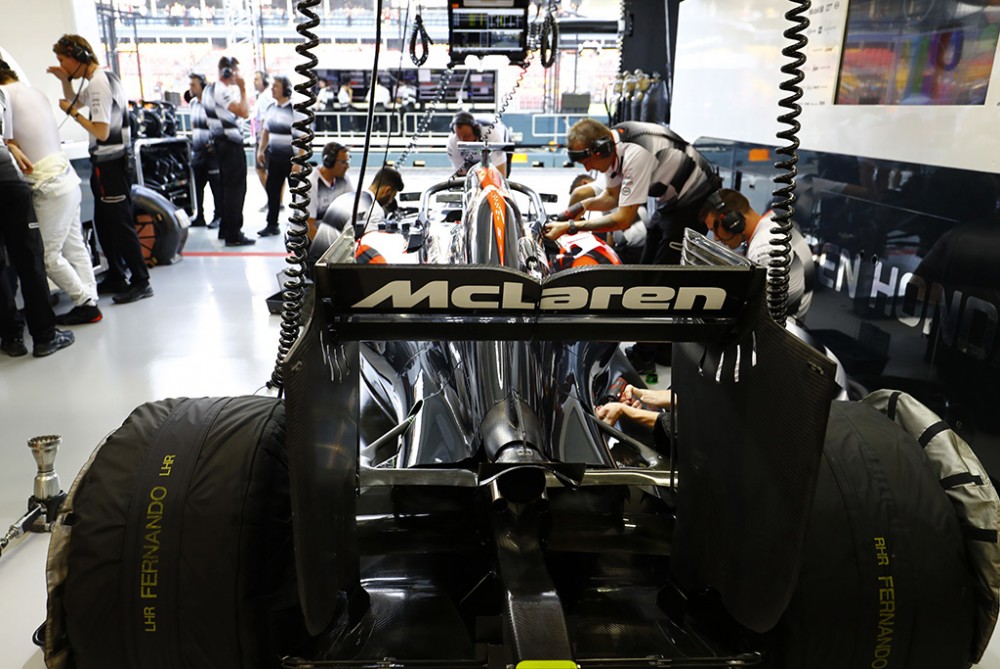 „Financial Times“: „Apple“ nori įsigyti „McLaren Group“