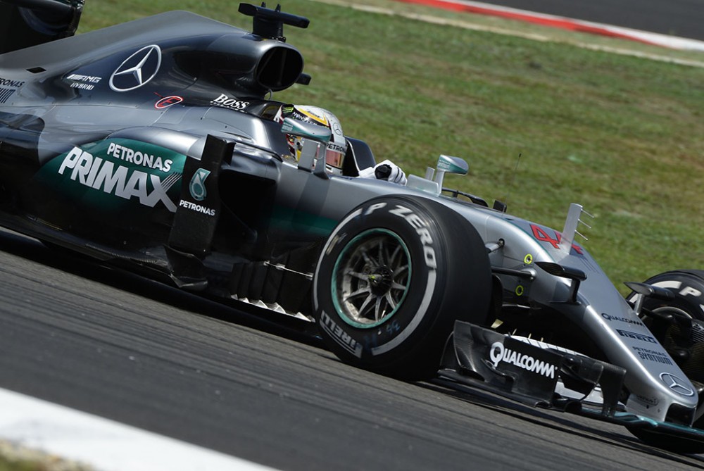 Malaizijos GP lenktynes iš „pole“ pozicijos pradės L. Hamiltonas