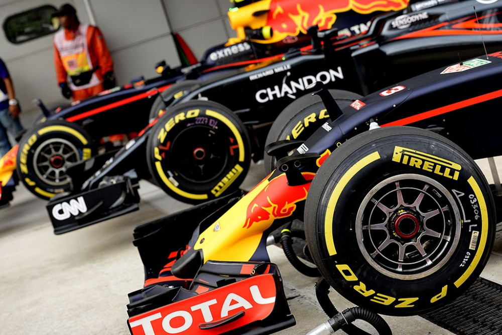 „Pirelli“ paskelbė, kokias padangas komandos naudos Meksikoje