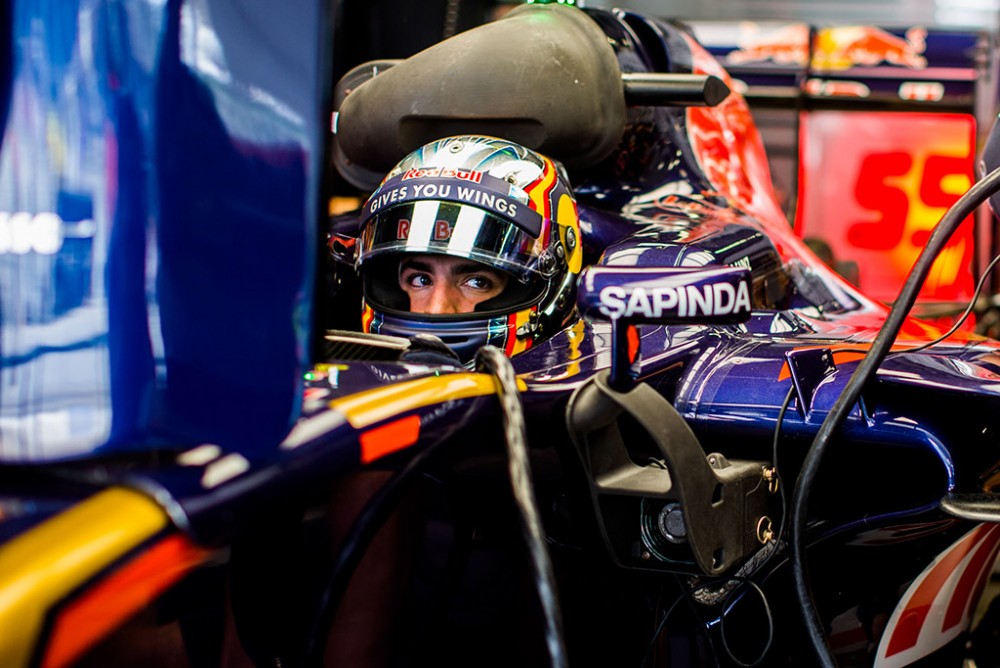 C. Sainzas užjaučia „Sauber“ komandą