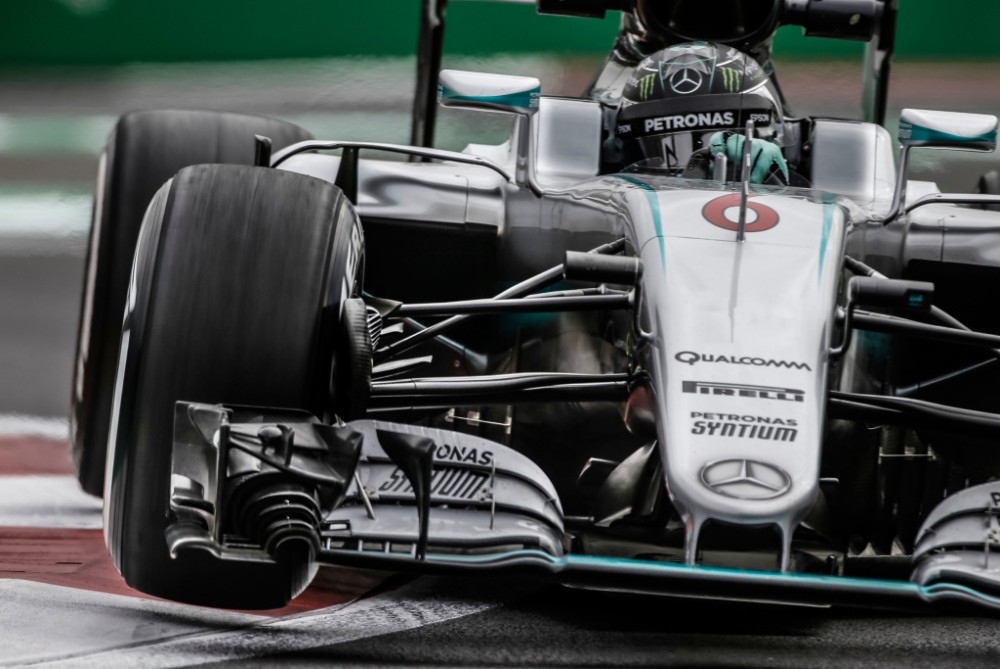 „Mercedes“ neskubės apsispręsti dėl antrojo piloto