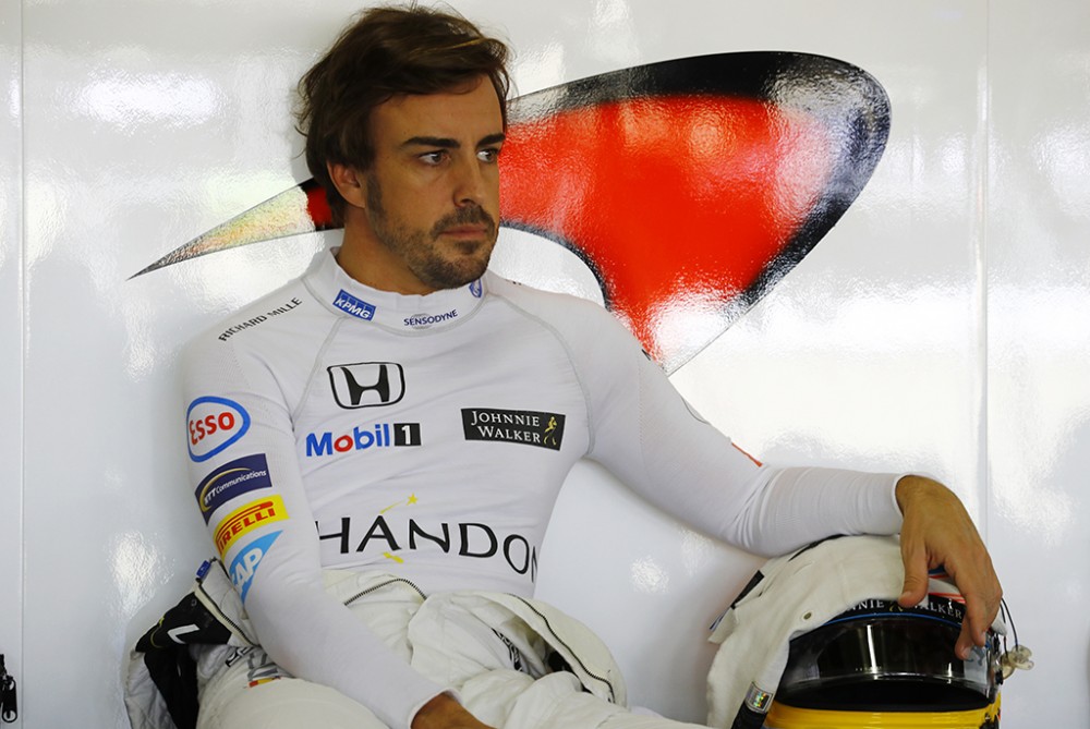 F. Alonso: kitą kartą trenksiuosi į S. Vettelio bolidą