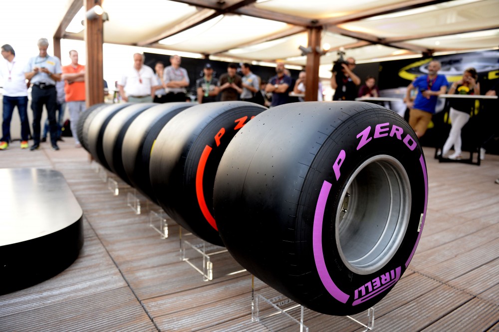 „Pirelli“: naujosios padangos dėvėsis lėčiau