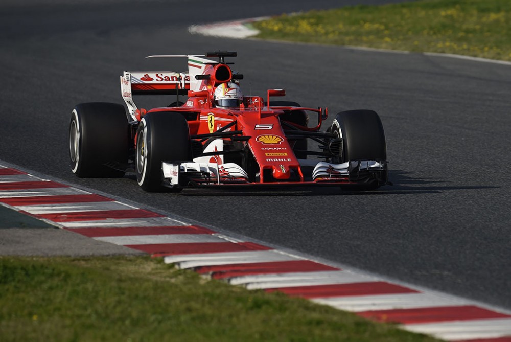 „Ferrari“ neskuba bendrauti su spauda