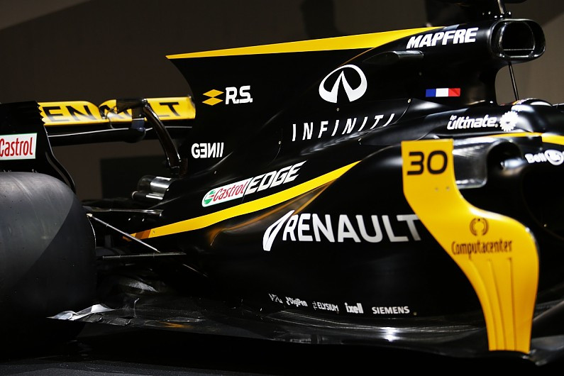 „Renault“ gali tekti keisti galinį sparną