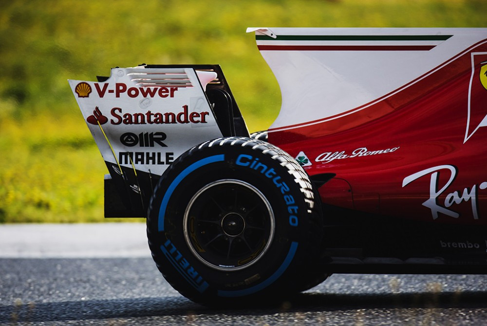 F-1 Strategijos grupė siūlo pažaboti „T“ sparnų ir „ryklio pelekų“ naudojimą nuo 2018 m.