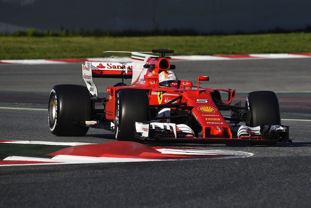 Ketvirtadienį Barselonoje greičiausias S. Vettelis