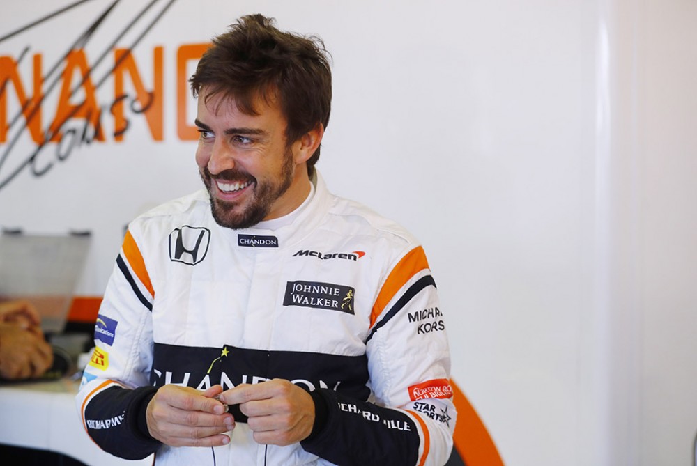 F. Alonso duris į „Indy 500“ lenktynes atvėrė S. Wilsonas
