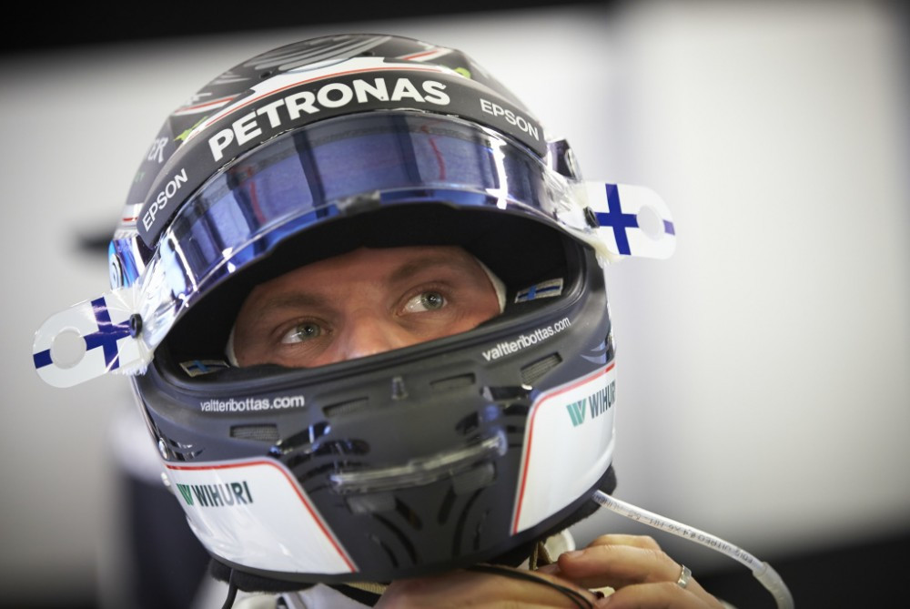 V. Bottas: išlaikyti S. Vettelį už savęs - mano darbas