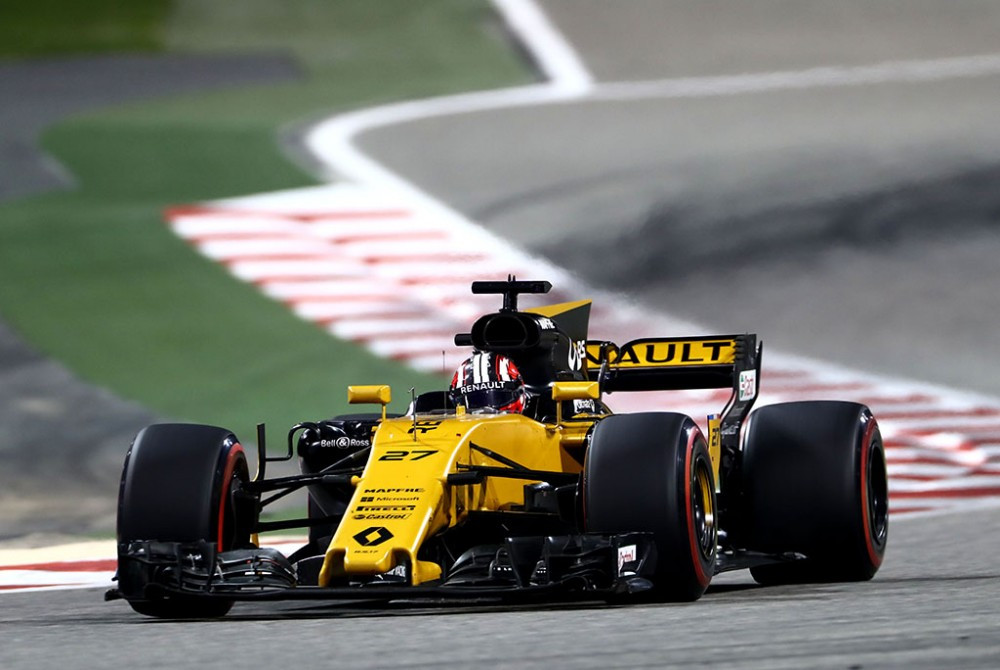 „Renault“ žino kaip išspręsti lenktynėse ekipą kamuojančias problemas