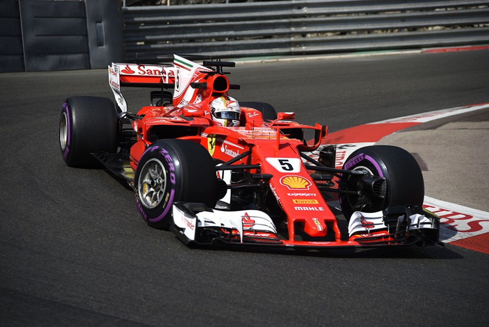 Vettelis gavo oficialų įspėjimą