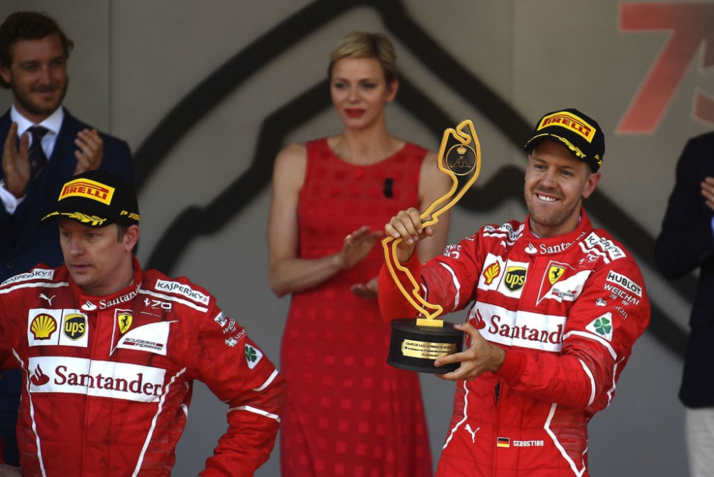 „Mercedes“ vadovas netiki, kad „Ferrari“ suplanavo S. Vettelio pergalę