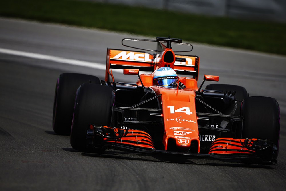 „McLaren“: F. Alonso bolide sugedo pavarų dėžė