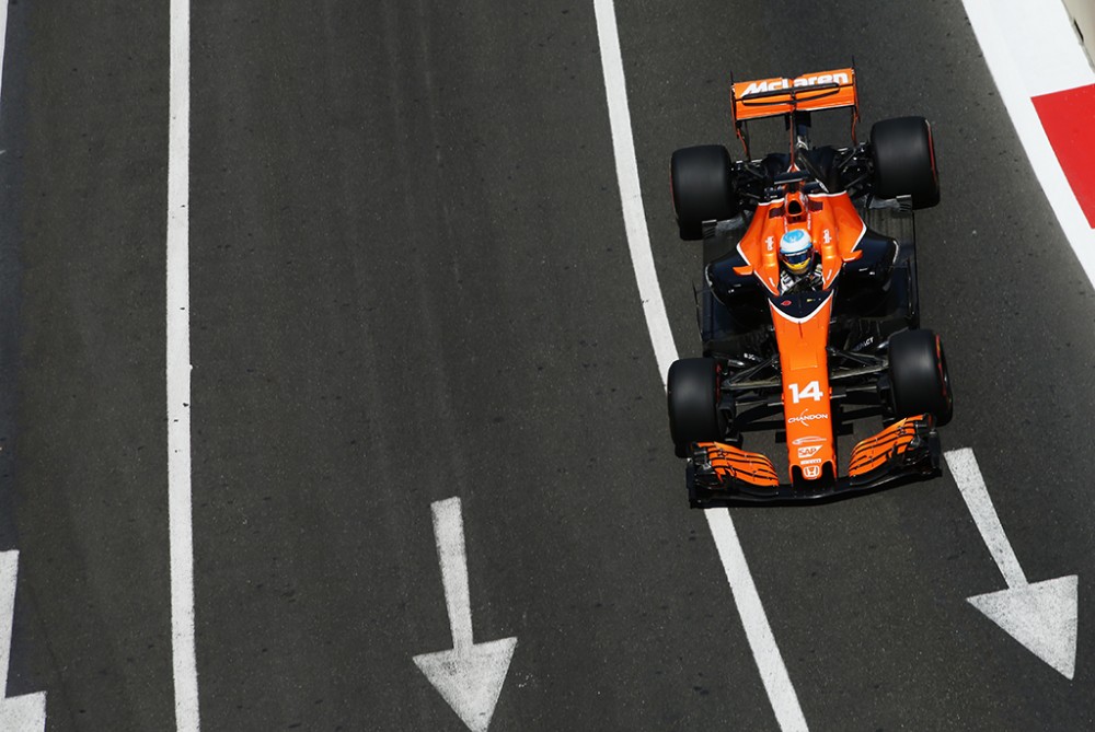F. Alonso: „McLaren“ galėjo nugalėti lenktynėse