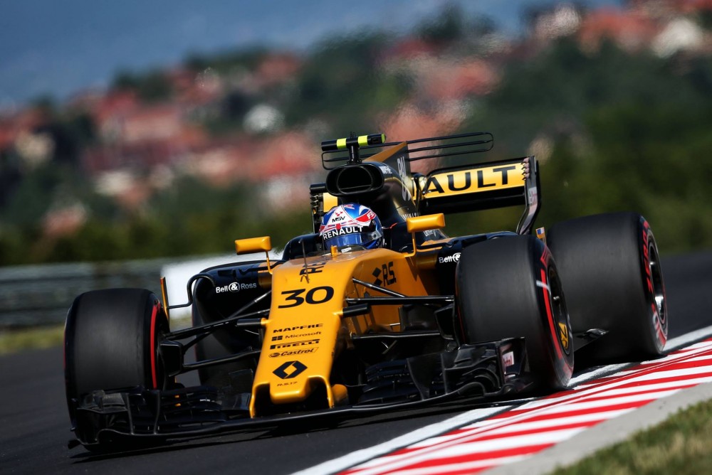 „Renault“ svarsto pasilikti J. Palmerį ir kitam sezonui