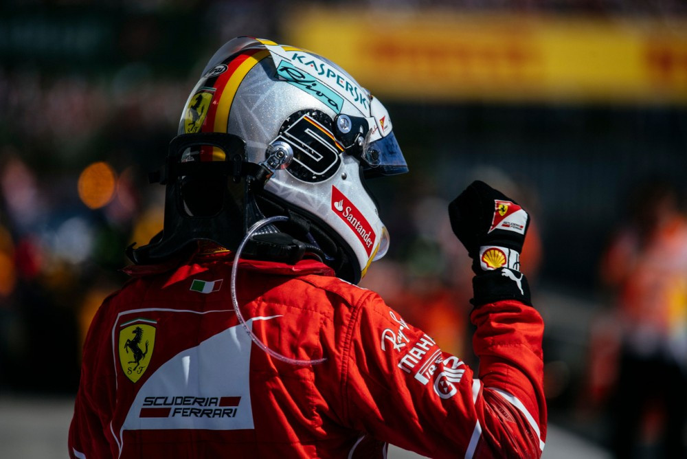 Oficialu: S. Vettelis lieka „Ferrari“ iki 2020-ųjų