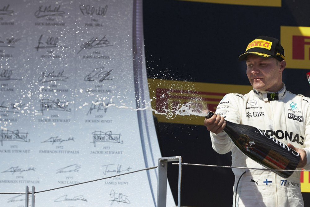 V. Bottas nenori būti L. Hamiltono šešėliu