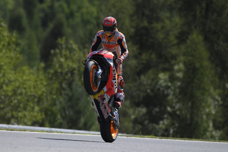 MotoGP. Čekijoje vykusiose lenktynėse - lengva M. Marquezo pergalė