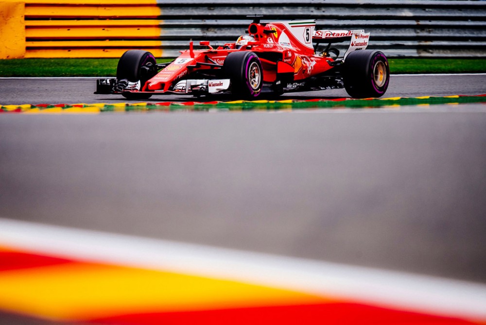 S. Vettelis: kiekviename rate laukiau Lewiso klaidos