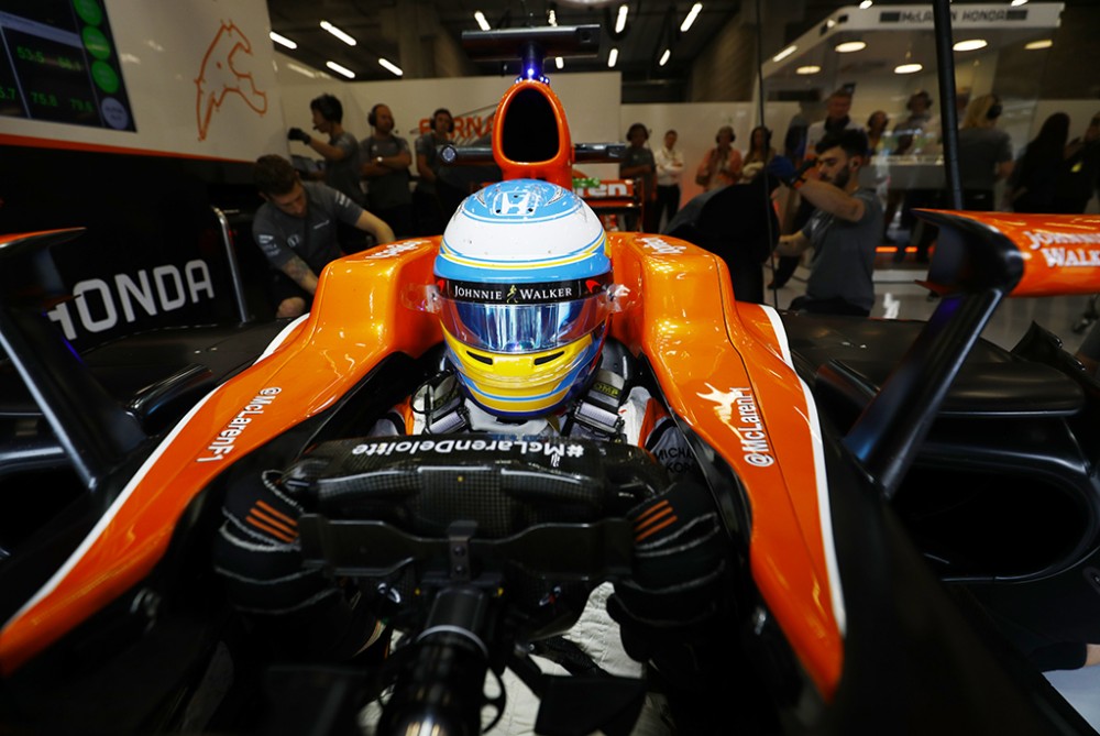 F. Alonso iškėlė ultimatumą „McLaren“?