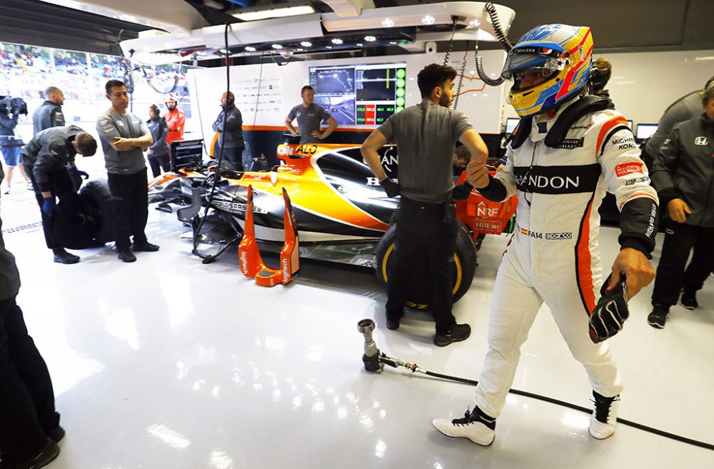 F. Alonso: teisėjai šiandien padaugino „Heineken“ alaus