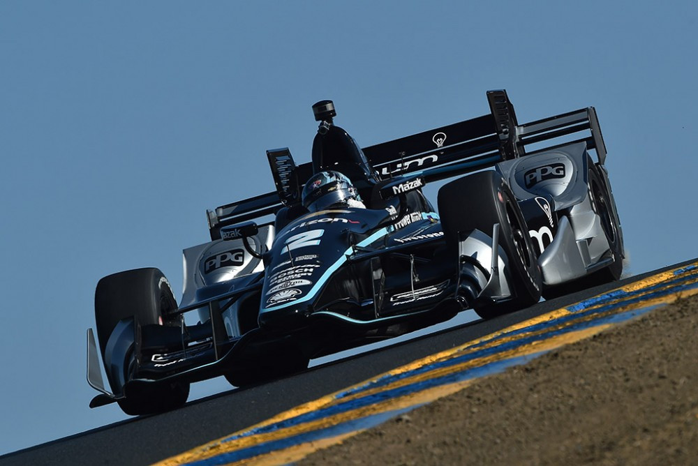 IndyCar. Paskutinėje sezono kvalifikacijoje greičiausias J. Newgardenas