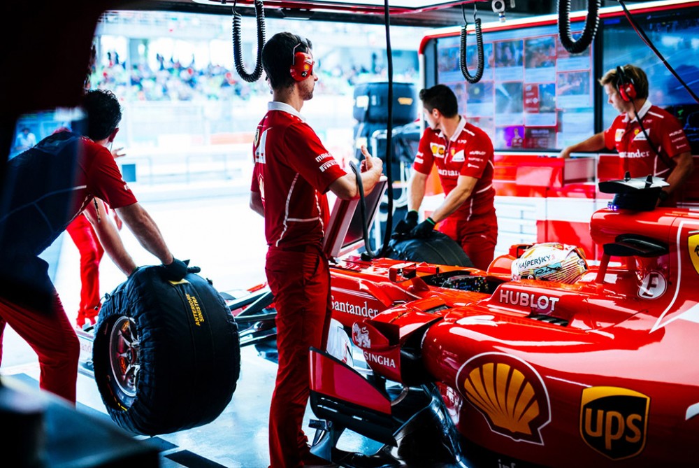 „Ferrari“ pilotai naudoja skirtingų versijų pakabas
