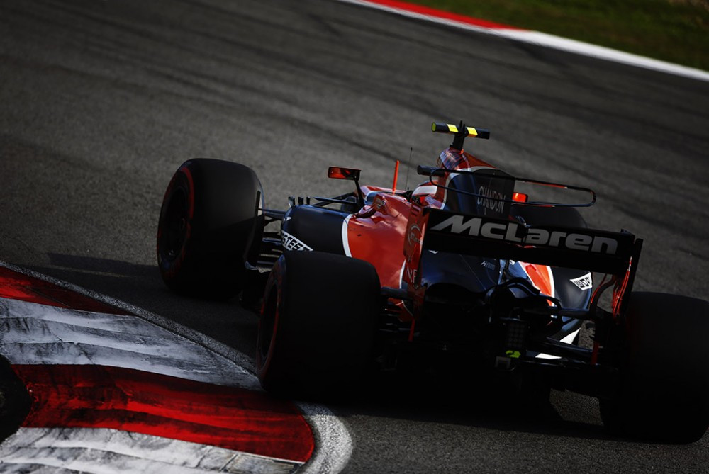 E. Boullier: skirtumas tarp „Honda“ ir „Renault“ jėgainių - 1 sek.