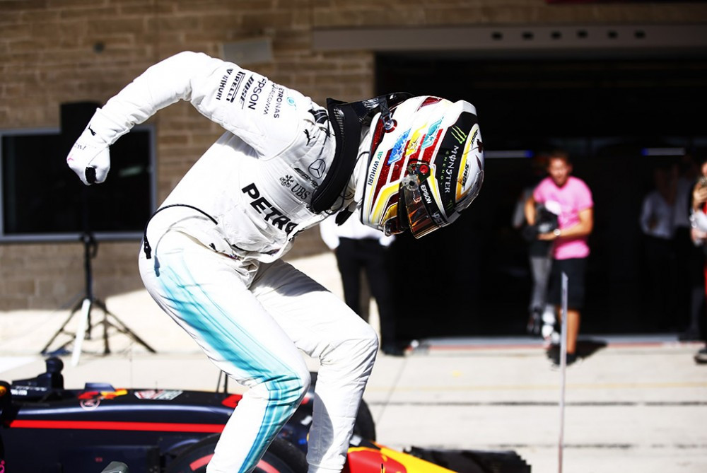 J. Villeneuve: L. Hamiltonas pirmoje sezono dalyje užmigo