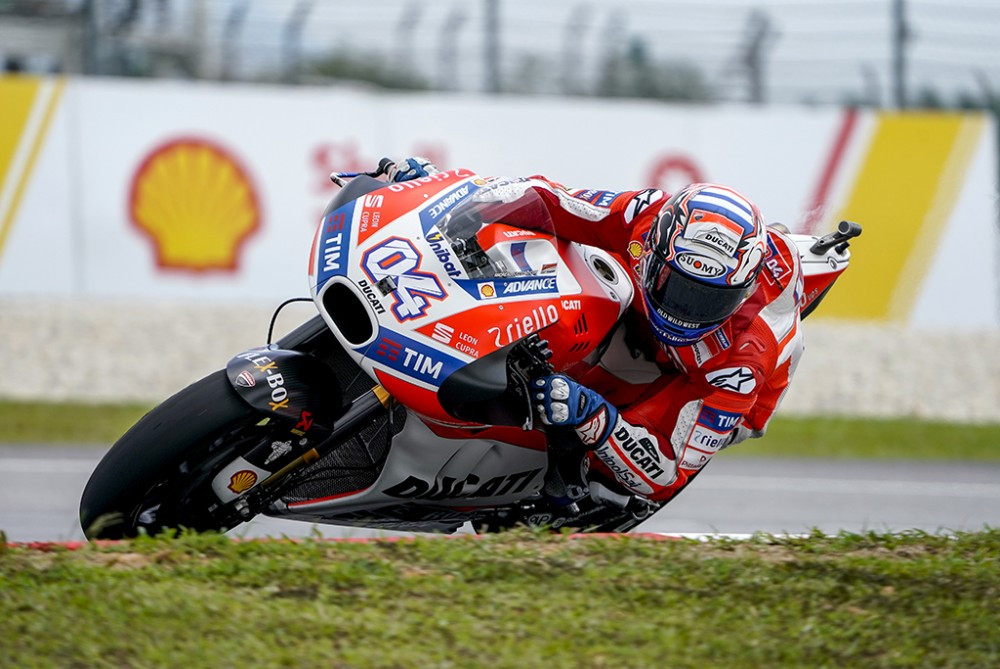MotoGP. Malaizijoje nugalėjo A. Dovizioso, čempionas paaiškės Valensijoje