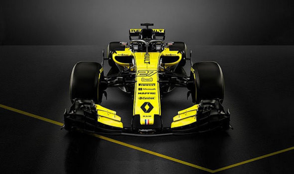 „Renault“ taip pat pristatė naująjį bolidą