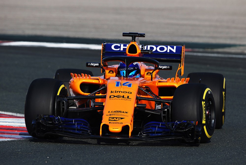 F. Alonso ir R. Grosjeanas Ispanijoje išbandė naujuosius bolidus