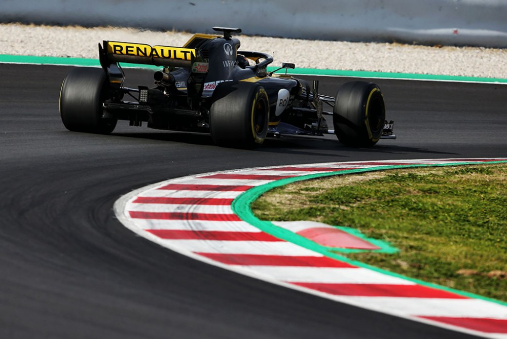 „Renault“ abejoja FIA galimybėmis prižiūrėti F-1 komandas