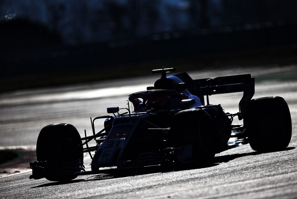 „Force India“: „Formulė-1“ neturėtų virsti „IndyCar“