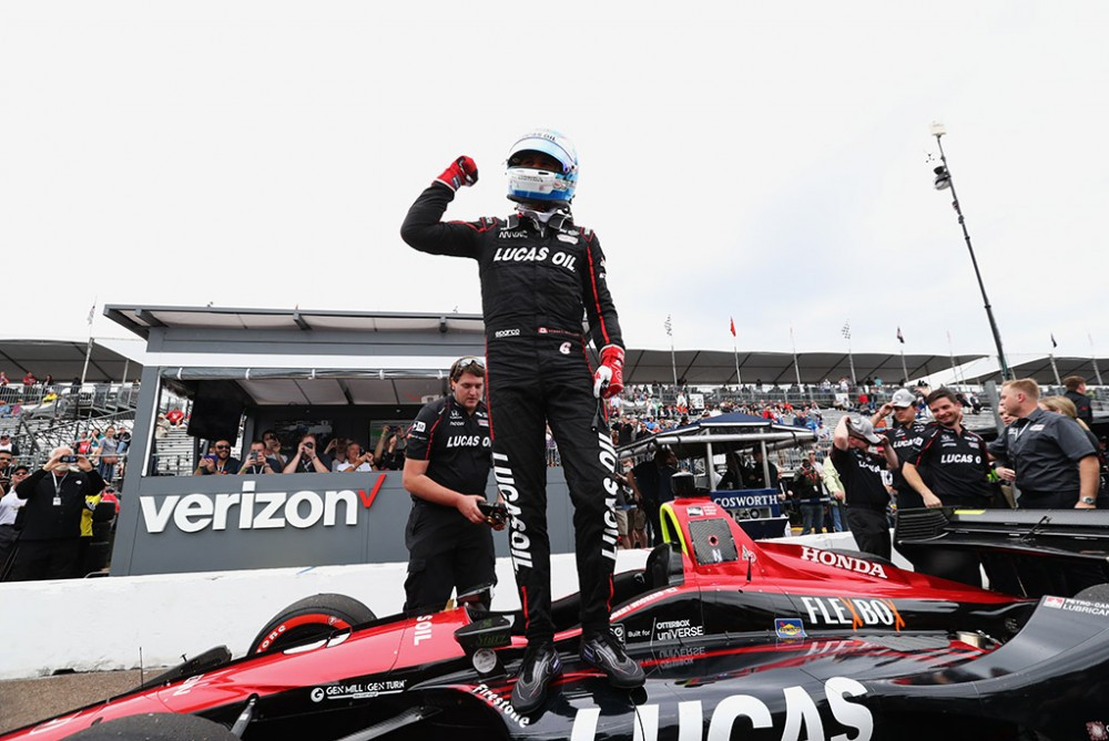 IndyCar. St. Petersburge „pole“ iškovojo čempionato naujokas R. Wickensas