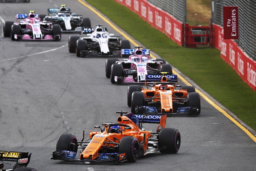 „McLaren“ nori, kad būtų suvienodintas komandų pajėgumas